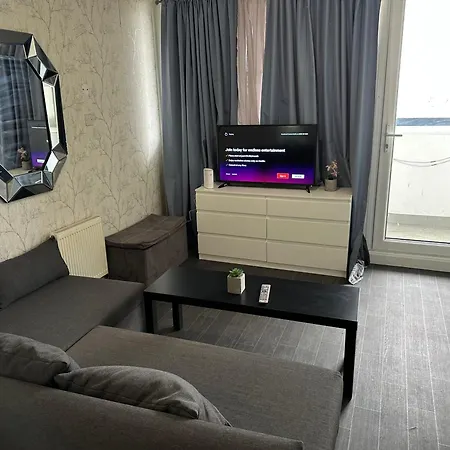 Oyes Studio Apartment